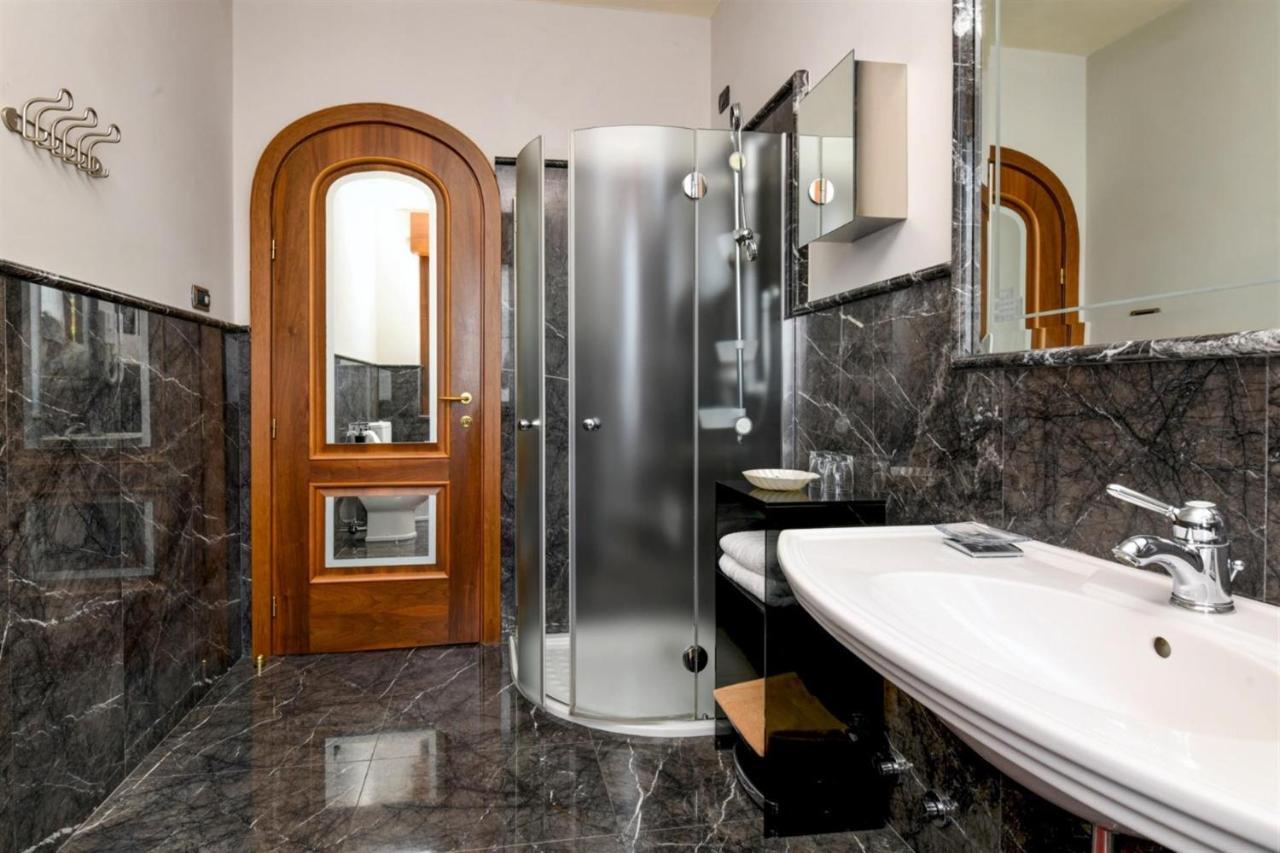 Private Luxury Villa With Pool Moniga del Garda Zewnętrze zdjęcie