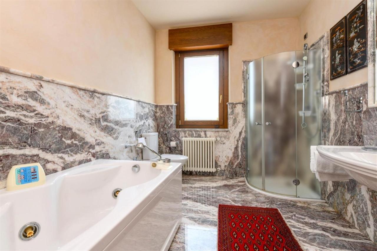 Private Luxury Villa With Pool Moniga del Garda Zewnętrze zdjęcie