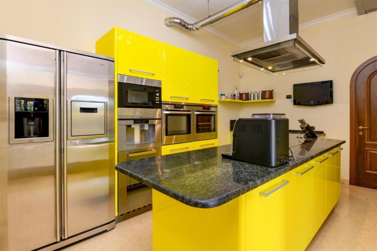 Private Luxury Villa With Pool Moniga del Garda Zewnętrze zdjęcie
