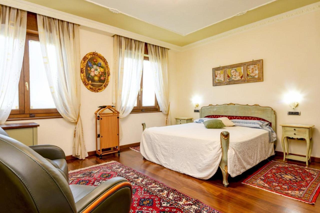 Private Luxury Villa With Pool Moniga del Garda Zewnętrze zdjęcie